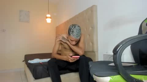 lunay_bigcock420 online show from February 21, 12:17 pm