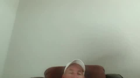 luv269er online show from April 18, 11:48 pm