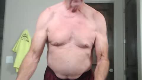 luv_missle online show from March 28, 7:19 am