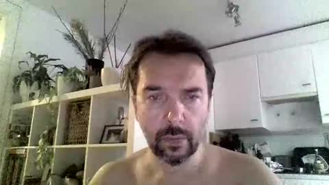 Luvly online show from November 9, 8:40 am