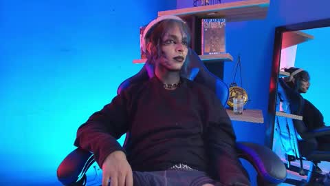 Luxiel 3 online show from February 25, 10:44 pm