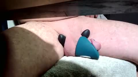 Snapshot of lv2jerko1 chatting on December 13, 2:10 am Lv2jerko1 online show from December 13, 2:10 am