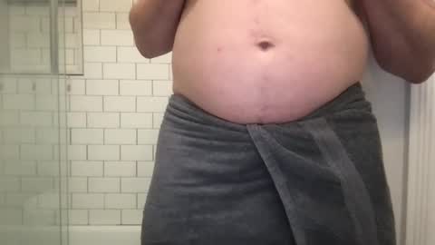 lvguynextdoor440656 online show from June 5, 3:22 am