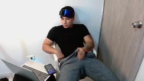 MICHAEL online show from March 19, 2:59 am