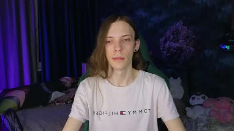 m1shq online show from April 19, 9:17 pm