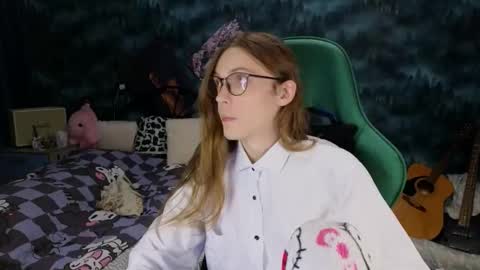 m1shq online show from October 4, 10:58 pm