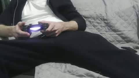 m4dh4tter24 online show from January 3, 10:19 pm