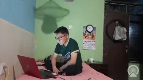 maaqui online show from August 8, 3:02 am