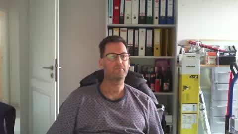 macfly67 online show from February 14, 2:01 pm