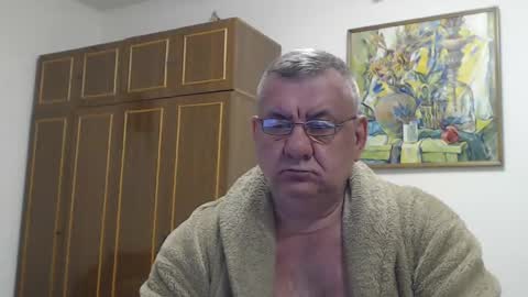 Macho online show from February 18, 9:42 pm