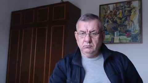 Macho online show from December 5, 1:28 pm