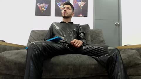 instagram mackdanielsx online show from February 15, 5:43 pm