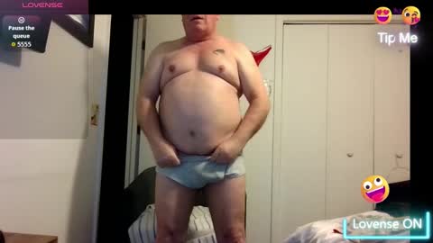 mackdocc001 online show from October 27, 4:53 pm