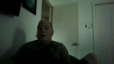 mackdocc001 online show from September 28, 4:38 pm