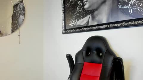 Snapshot of maddox_santana chatting on February 23, 11:36 pm Maddox Santana online show from February 23, 11:36 pm