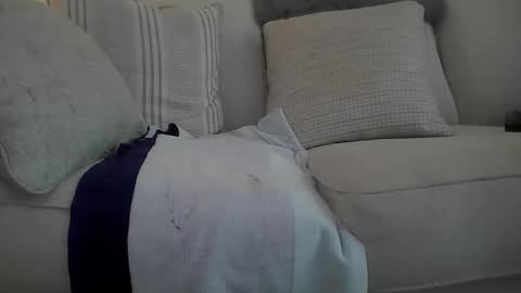 madryan77 online show from April 24, 6:54 pm