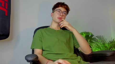   online show from January 7, 9:46 pm