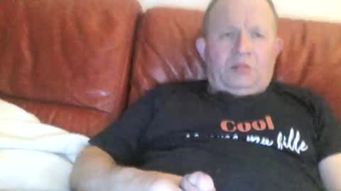 magicman250 online show from November 18, 11:15 pm