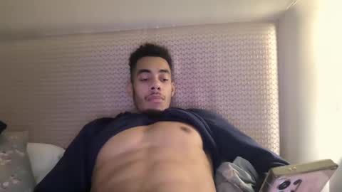 Snapshot of magicsempai chatting on December 5, 3:28 pm Magicsempai online show from December 5, 3:28 pm