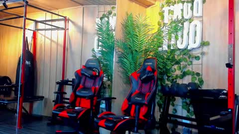 MAGNUS DAHL online show from February 19, 11:49 am