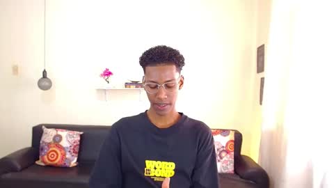 Snapshot of maiki18 chatting on January 24, 1:47 pm I am Maik online show from January 24, 1:47 pm