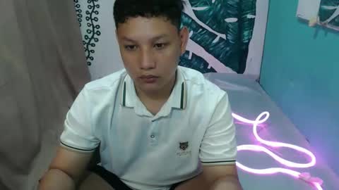 makehugecock online show from November 9, 5:39 pm