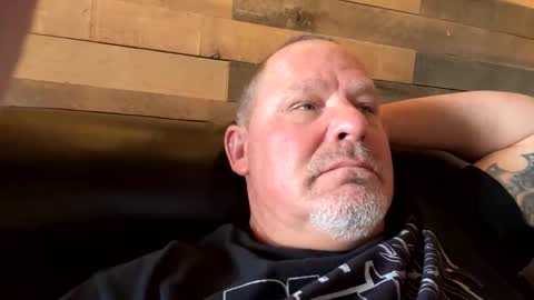 makeyousquirt1969 online show from January 5, 8:12 pm