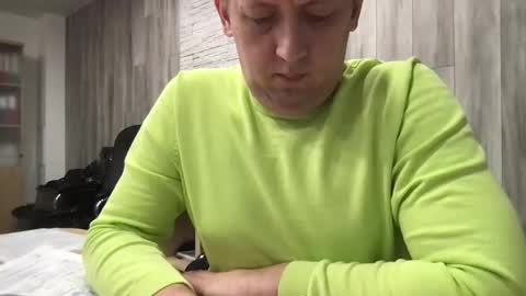 maksoffice online show from December 22, 9:28 am