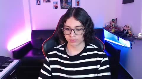 Snapshot of malik_harrison_ chatting on February 20, 2:02 pm Malik  online show from February 20, 2:02 pm