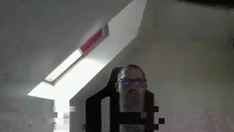 breton online show from February 8, 5:17 pm