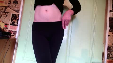 Snapshot of malvinkasen chatting on October 9, 9:36 am Anamalenka online show from October 9, 9:36 am