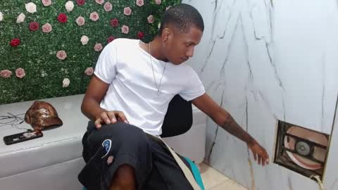 man_san11 online show from November 13, 6:45 pm