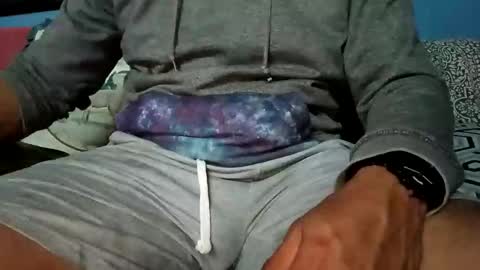 mandrilo7379 online show from February 9, 6:29 am