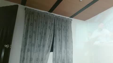 Manolo online show from October 29, 1:52 am