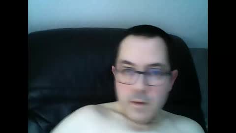 Snapshot of manu5933 chatting on February 20, 2:24 pm manu5933 online show from February 20, 2:24 pm