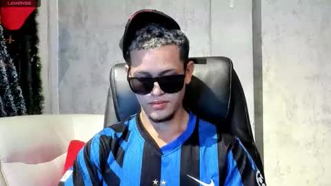 Manuel online show from January 14, 2:27 am