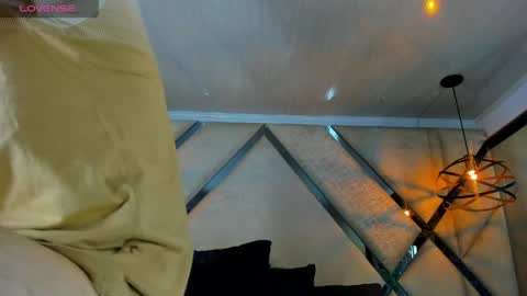 Manuel online show from March 22, 4:34 pm