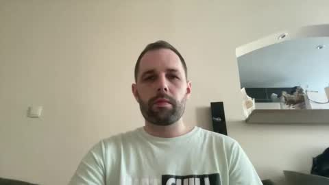 manynaaames online show from February 3, 10:58 am