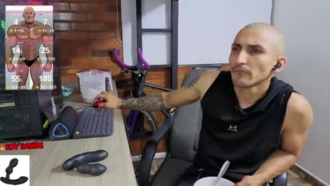 Marck  Independent model  online show from April 16, 2:00 am