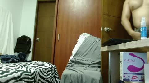 Snapshot of marcusmilarc chatting on September 17, 12:55 am   online show from September 17, 12:55 am