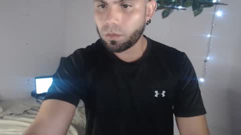 Snapshot of marek_secrett chatting on October 19, 10:35 pm marek_secrett online show from October 19, 10:35 pm