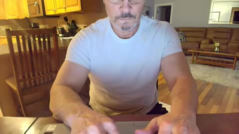 Mark online show from March 8, 12:20 am