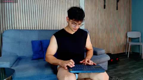 mark_evans1_ online show from October 11, 9:08 pm