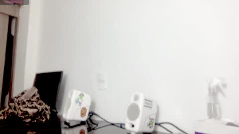 MODEL Mark Rut online show from March 7, 2:25 am