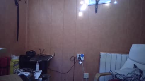 markbcnx online show from March 5, 7:10 pm