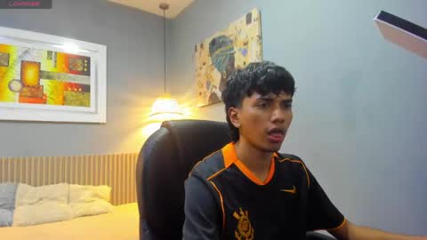 markbowie online show from May 24, 8:37 pm