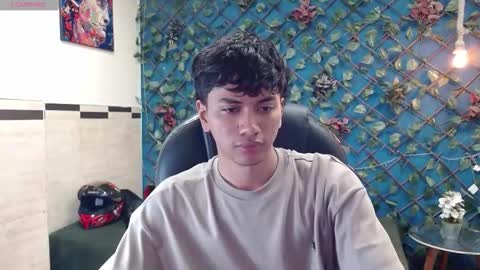 markbowie online show from December 18, 1:51 pm