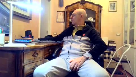 markmarkmark00 online show from January 6, 4:23 pm