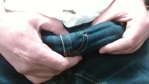 Snapshot of marksone chatting on December 23, 10:23 pm marksone online show from December 23, 10:23 pm