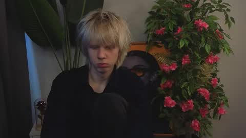 Mark online show from March 4, 7:48 am